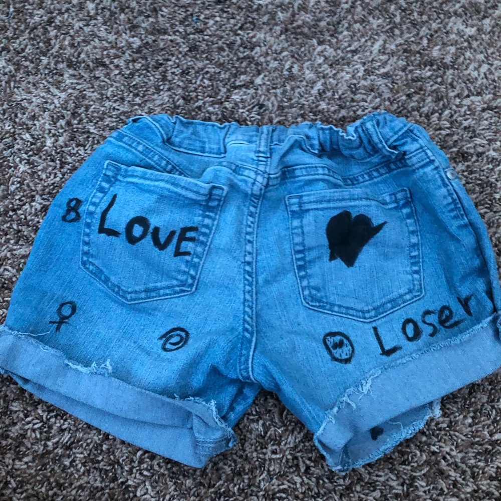 Shorts - Picture 2 of 8
